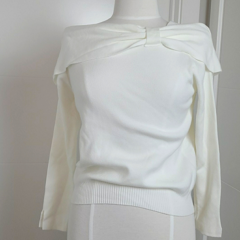 Korean Fashion - Long Sleeve Ribbon Top